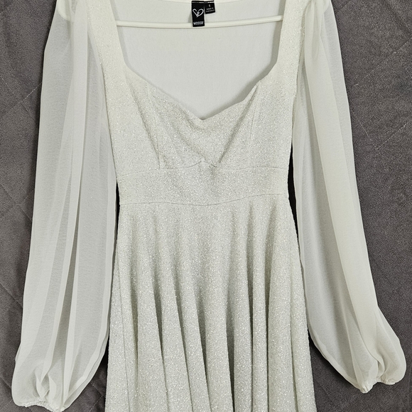 Windsor Dresses & Skirts - Windsor Sparkling White Long Sleeve Dress